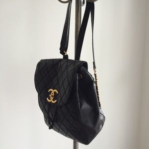 Vintage Chanel Chain Quilted Patent Leather Black with Authentication